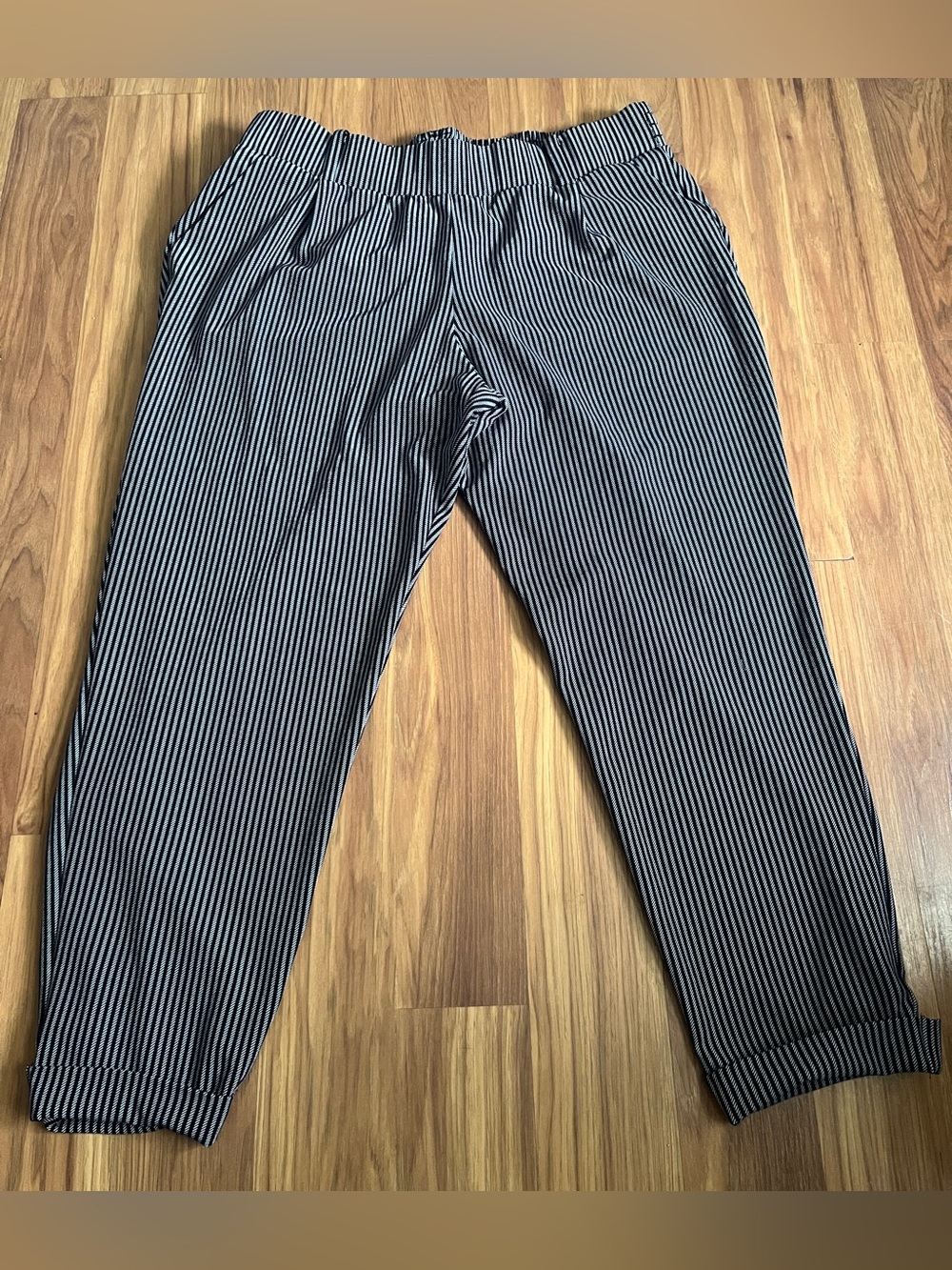 Torrid Striped High-Rise Tapered Pull-On Pants Cuffed Size 1  1X Black White
